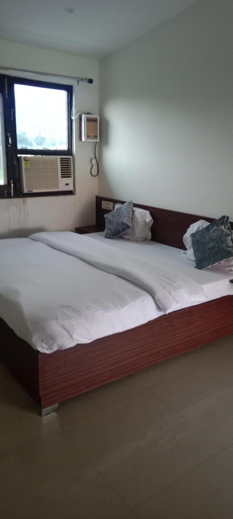Corbett Bhavesh Home Stay Jhirna Pokoj fotografie