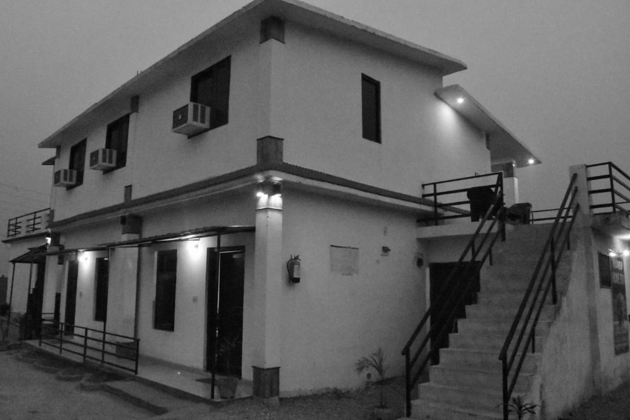 Corbett Bhavesh Home Stay Jhirna Pokoj fotografie